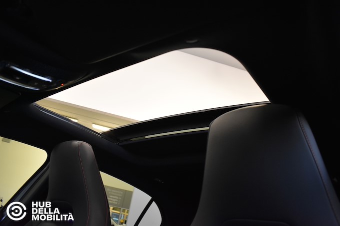 MERCEDES-BENZ A 35 AMG 4Matic Luxury